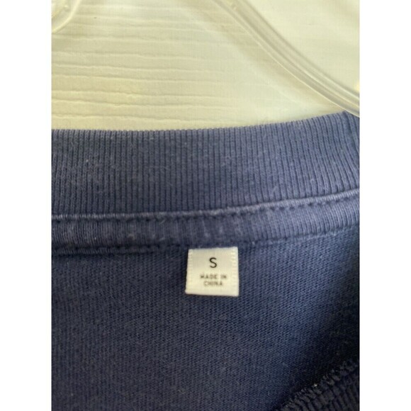 Disney Uniqlo Minnie Mouse Loves Short Sleeve Cropped Graphic Tee Size Small - Picture 4 of 6